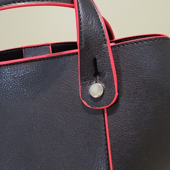 Zara Bucket Bag - Picture 2 of 7